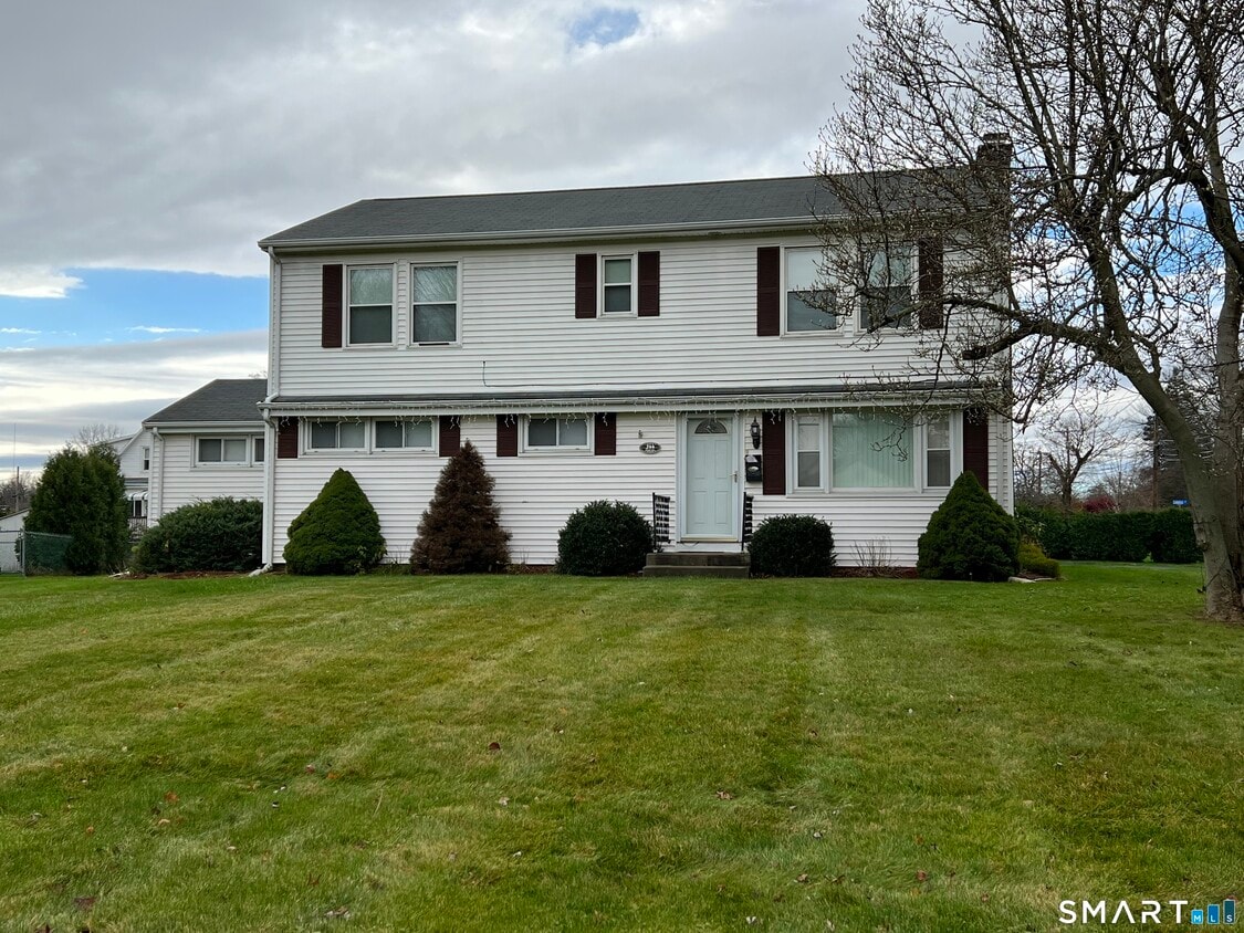 Primary Photo - 244 Walsh Ave