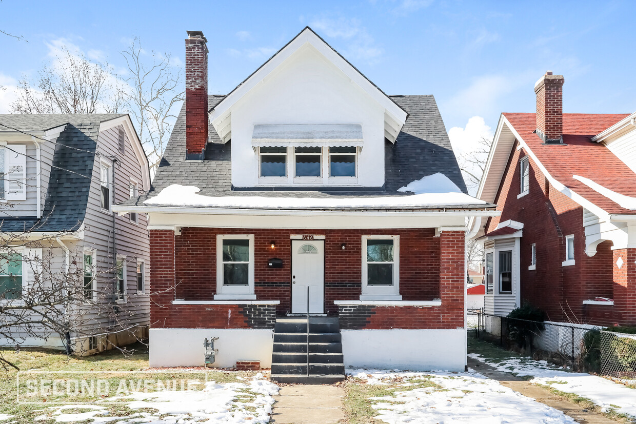 Foto principal - 646 S 43rd St