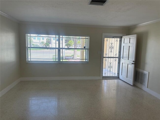 Foto del edificio - 3001 Gulf Blvd