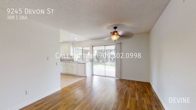 Foto del edificio - 9245 Devon St