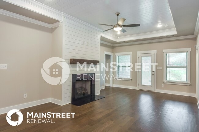 Building Photo - 9509 Hampton Oak Dr S E