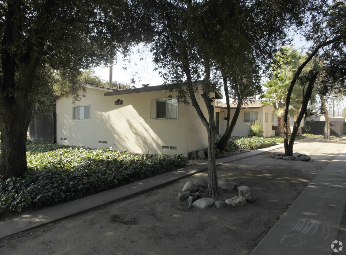 Primary Photo - 1471-1497 Vejar St