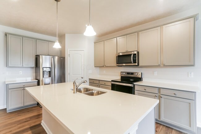 Foto del edificio - 5009 Roese Ave