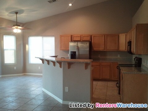 Building Photo - 2582 E Magnolia Dr