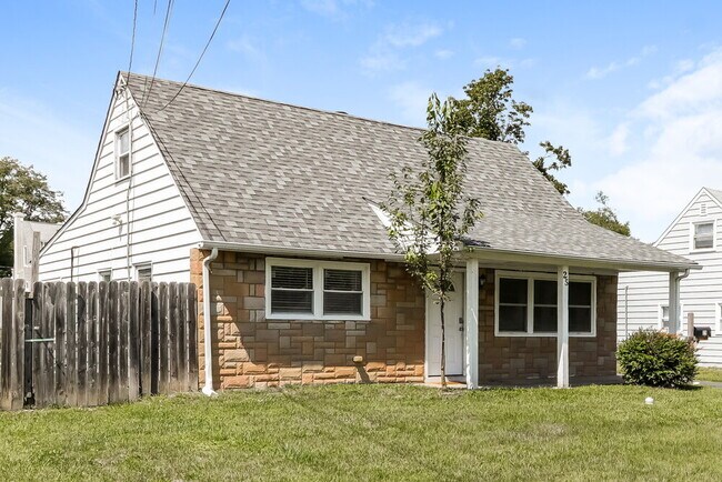 Building Photo - 25 Dunmore Ave