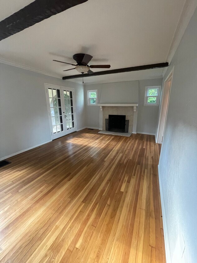 Foto principal - 1622 Hathaway Rd