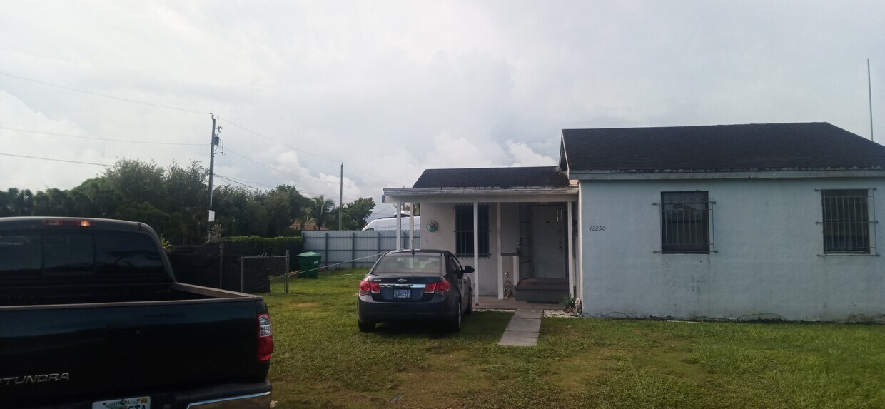 Foto principal - 12290 SW 228th St