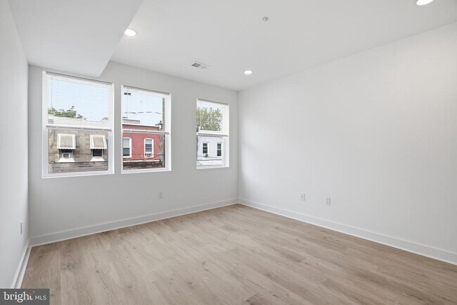 Building Photo - 3974 Reno St