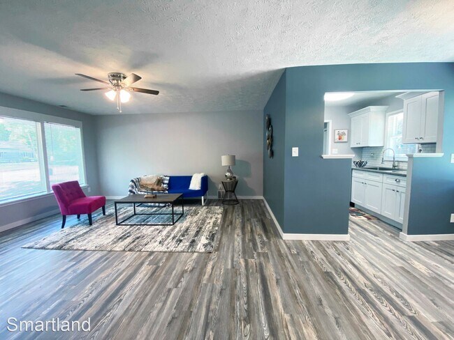 Building Photo - 3 br, 1 bath House - 9608 W Ridgewood Drive