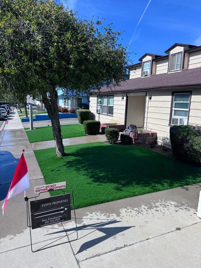 Building Photo - 1107 Barbara St