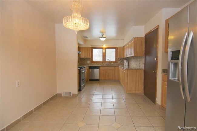 Building Photo - 27850 Bayberry Rd