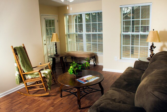 Foto del edificio - Baldwin Park Senior Village
