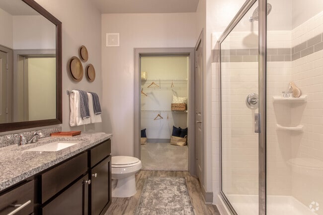 2 BR, 2 BA - 1097 SF - Arielle Spring Plaza