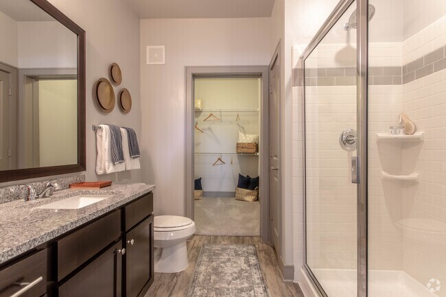 2 BR, 2 BA - 1097 SF - Arielle Spring Plaza
