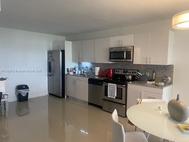 Foto del edificio - 2801 NE 183rd St