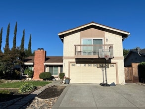 Building Photo - 4481 Sheepberry Ct