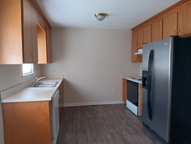 Foto del edificio - 2531 Hickory Ave