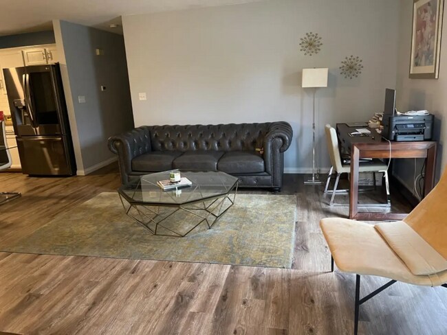 Foto del edificio - 1140 W 86th Pl