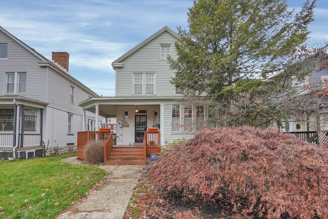 Building Photo - 1527 Hawthorne Ave