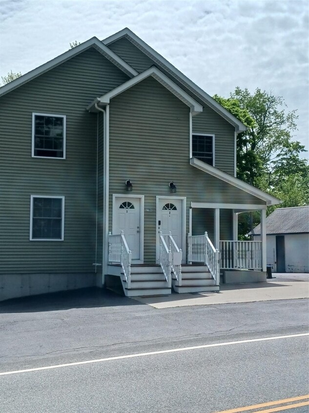 Primary Photo - 2796 US-6