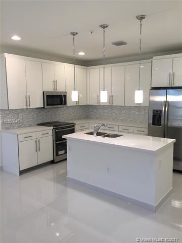 Foto del edificio - 2610 NE 213th St