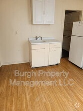 Building Photo - 984 Jefferson Ave