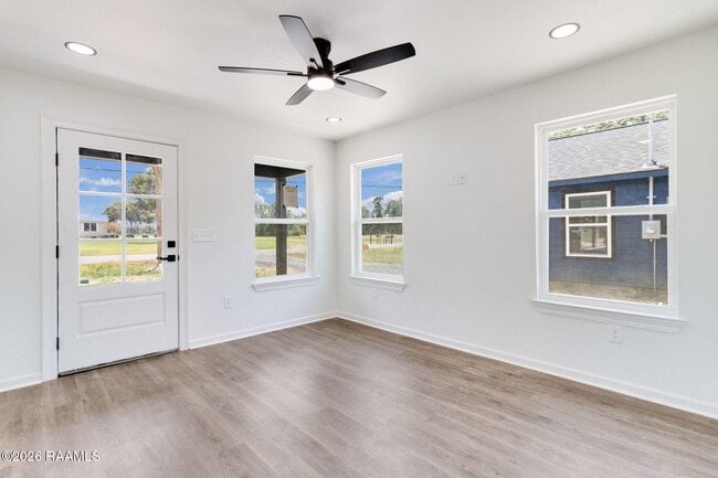Building Photo - 144 Racca Rd