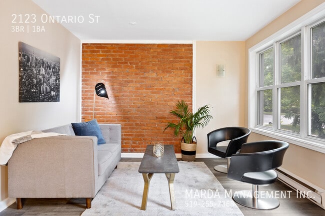Building Photo - RENOVATED 3 BED/1 BATH HOME IN WALKERVILLE...