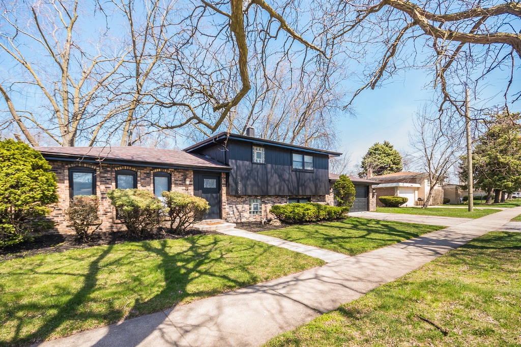 Primary Photo - 15369 Ingleside Ave