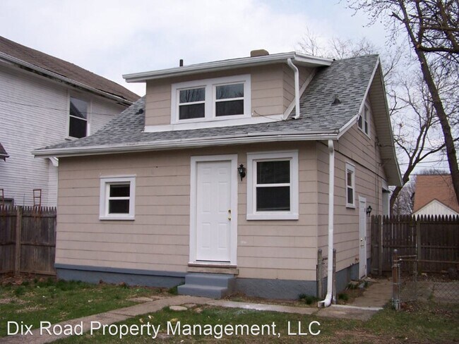 Foto del edificio - 2 br, 1 bath House - 3712 Wayne Avenue,
