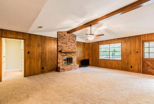 Foto del edificio - 3 BEDROOM, NORTH BELTON