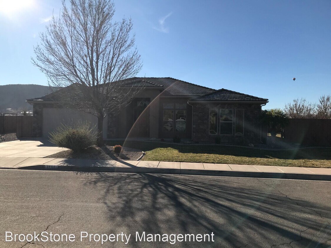 4 br, 2 bath House 1735 S Carma St House Rental in Washington, UT