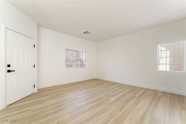 Building Photo - 5980 Gentleslope St