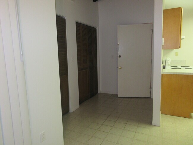 Building Photo - 21515 N Village Blvd