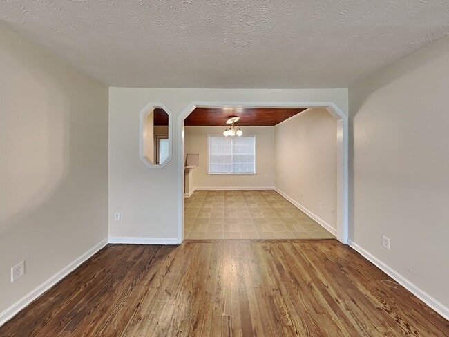 Building Photo - RECEIVE HALF OFF!! This house feels like h...
