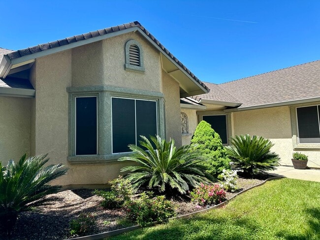 Foto del edificio - Beautiful well maintained home! Excellent ...