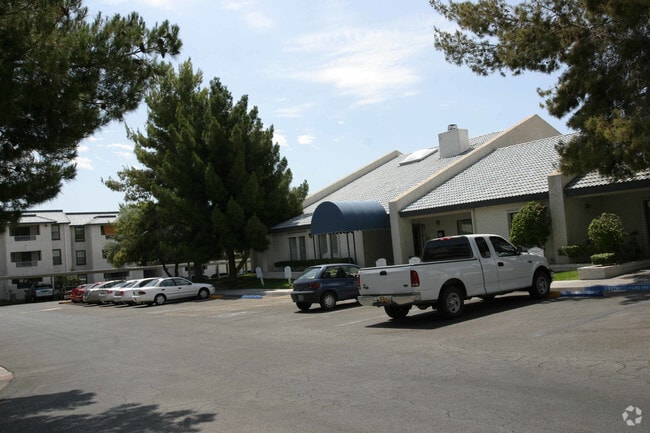 Sterling Sahara - Sterling Sahara Apartments