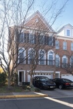 Building Photo - 11453 Galliec St