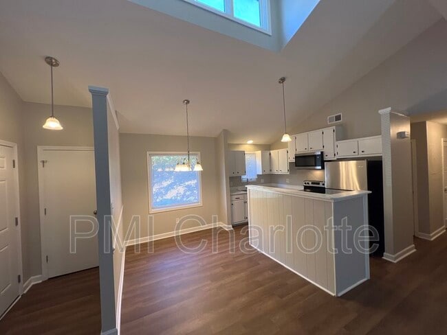 Building Photo - 4746 NC-73
