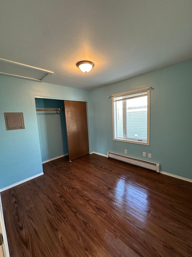 Building Photo - 1115 Selief Ln