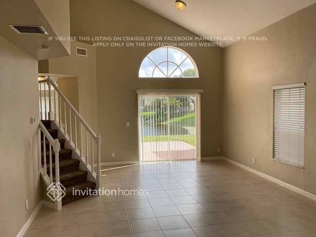 Foto del edificio - 10254 Serene Meadow Dr N