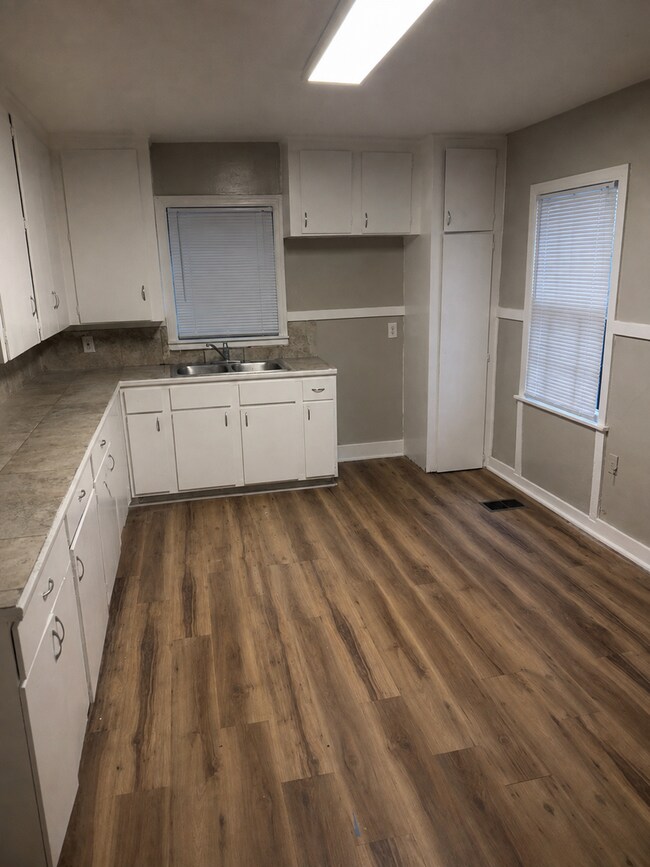 Foto del edificio - 149 Arbor Hills Dr