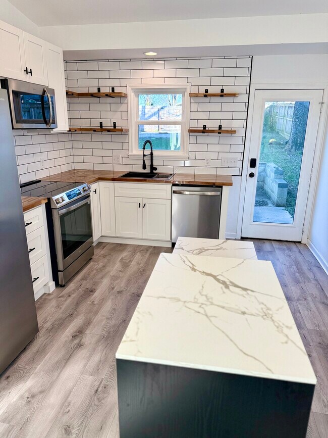 Foto del edificio - 716B 29th Ave N