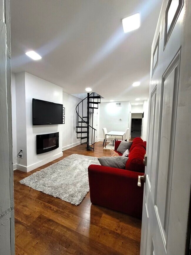 Foto del edificio - 740 E Fort Ave