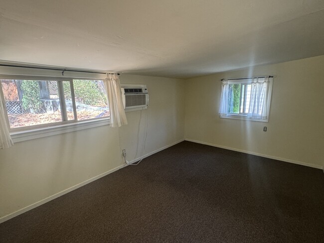 Building Photo - 30705 Pine Mountain Rd