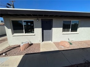 Building Photo - 2107 Statz St