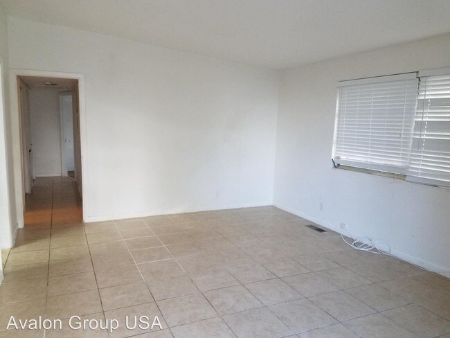 Building Photo - 4 br, 2 bath House - 6745 Laurina Pl