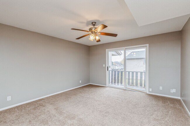 Foto del edificio - UPDATED CONDO!! 2 Bedroom, 1 Bathroom Condo In Ankeny