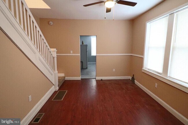Foto del edificio - 506 Ridgeway St