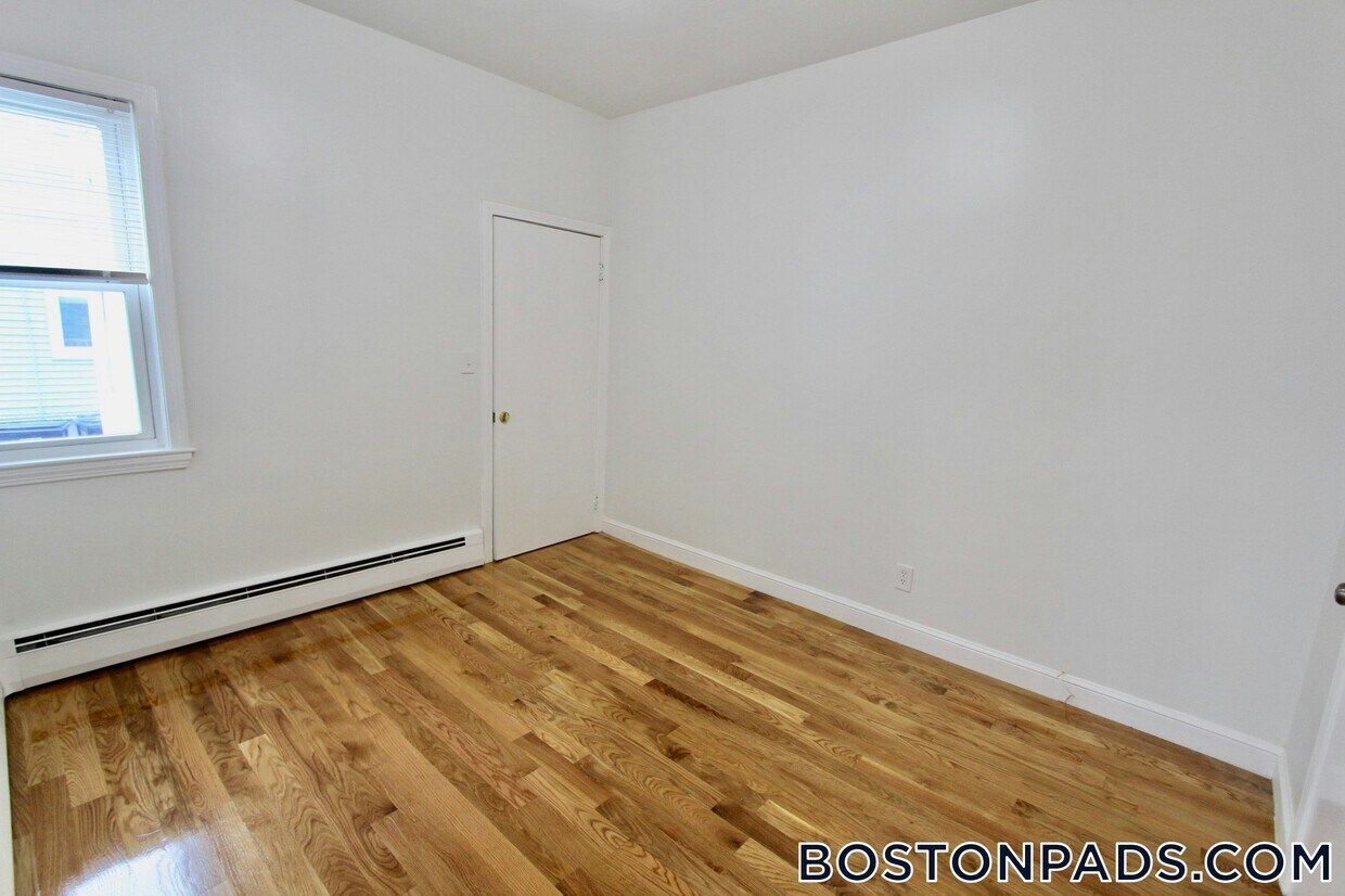 Foto del edificio - 55 Forest Ave